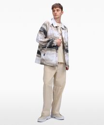 Calvin Klein（カルバン・クライン）の「マーブルプリントコーチ