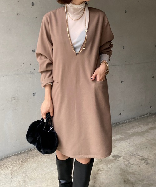 DouDou（ドゥドゥ）の「深Vチュニックワンピース（ワンピース・レディース・ブラック/ベージュ/グレイッシュベージュ・FREE）」の10枚目の写真