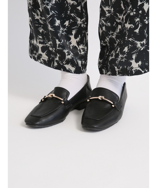 Lugnoncure(ルノンキュール)の「ノットビットローファー(ドレスシューズ・レディース・ブラック/ブラウン/オフホワイト・MEDIUM/LARGE)」の2枚目の写真