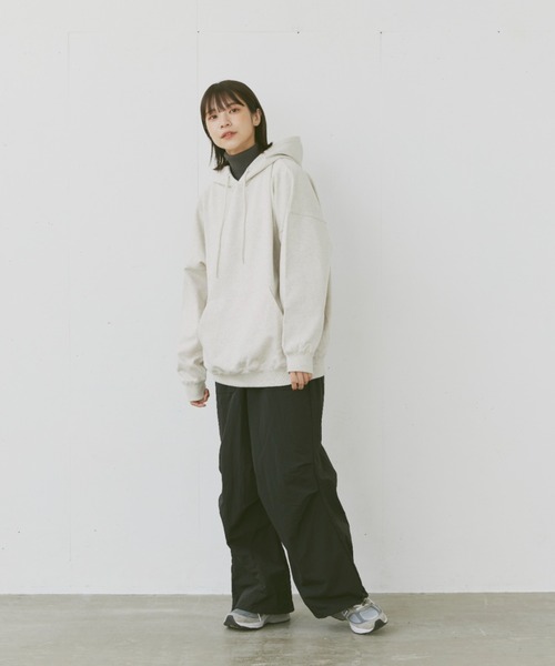 flaner(フラネ)の「Loose pocket hoodie/ルーズポケットフードパーカー(パーカー・レディース・ネイビー/ブラック/グレー・MEDIUM/LARGE)」の20枚目の写真