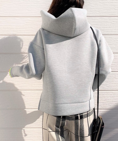 Q（キュー）の「ダンボールフードパーカー（パーカー・レディース・ブラック/ピンク/チャコールグレー/ライトグレー・MEDIUM）」の17枚目の写真