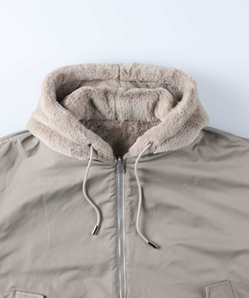 美品LOHENブルゾン　ライトベージュ Right-on（ライトオン）の「リバーシブルブルゾン（ブルゾン