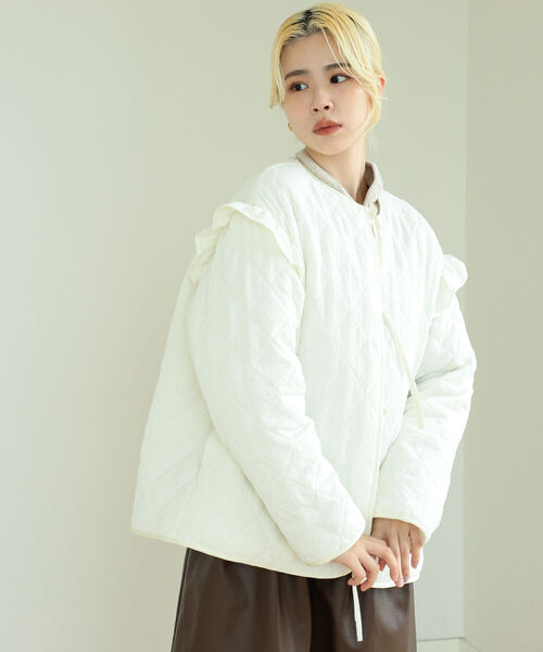 BeAMS DOT（ビームスドット）の「【WEB限定】BeAMS DOT / リボン キルティング ブルゾン（ブルゾン・レディース・ホワイト系その他5/ブラック・FREE）」の5枚目の写真
