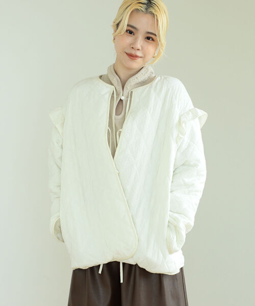 BeAMS DOT（ビームスドット）の「【WEB限定】BeAMS DOT / リボン キルティング ブルゾン（ブルゾン・レディース・ホワイト系その他5/ブラック・FREE）」の6枚目の写真