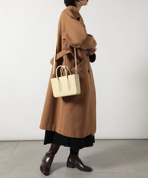 ADD CULUMN(アドカラム)の「【ADD CULUMN】TURN - BOX / A23S08B201(ハンドバッグ・レディース・アイボリー/ブラック・FREE)」の15枚目の写真