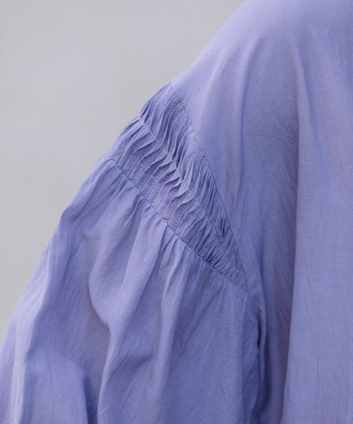 Munich(ミューニック)の「コットンビスコースボイルタックギャザーブラウス(シャツ/ブラウス・レディース・パープル/ブラック/ホワイト/グレイッシュベージュ・FREE)」の13枚目の写真