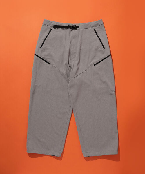 BEAMS（ビームス）の「BEAMS / フォルモザ 6ポケット カーゴパンツ（カーゴパンツ・メンズ・ブラック/ライトグレー・L/M/S/XL）」の11枚目の写真