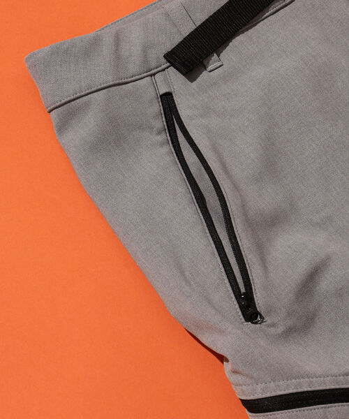 BEAMS（ビームス）の「BEAMS / フォルモザ 6ポケット カーゴパンツ（カーゴパンツ・メンズ・ブラック/ライトグレー・L/M/S/XL）」の14枚目の写真