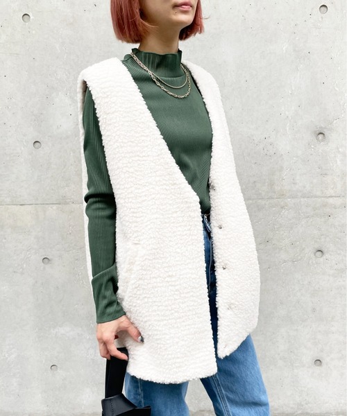 Meli rich（メリーリッチ）の「ボア×キルトリバーシブルベスト（ベスト・レディース・ブラウン/アイボリー/ライトベージュ・MEDIUM）」の22枚目の写真