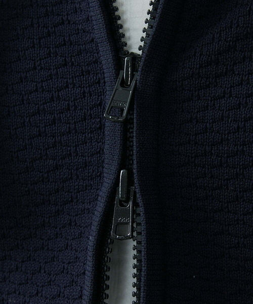 MICHEL KLEIN HOMME (ミッシェルクランオム)の「ニットZIPアップパーカー(パーカー・メンズ・ネイビー/ブルー・X-LARGE/LARGE/MEDIUM)」の16枚目の写真