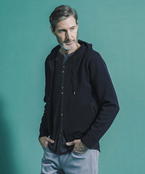 MICHEL KLEIN HOMME (ミッシェルクランオム)の「ニットZIPアップパーカー(パーカー・メンズ・ネイビー/ブルー・X-LARGE/LARGE/MEDIUM)」の3枚目の写真
