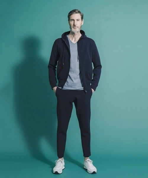 MICHEL KLEIN HOMME (ミッシェルクランオム)の「ニットZIPアップパーカー(パーカー・メンズ・ネイビー/ブルー・X-LARGE/LARGE/MEDIUM)」の4枚目の写真