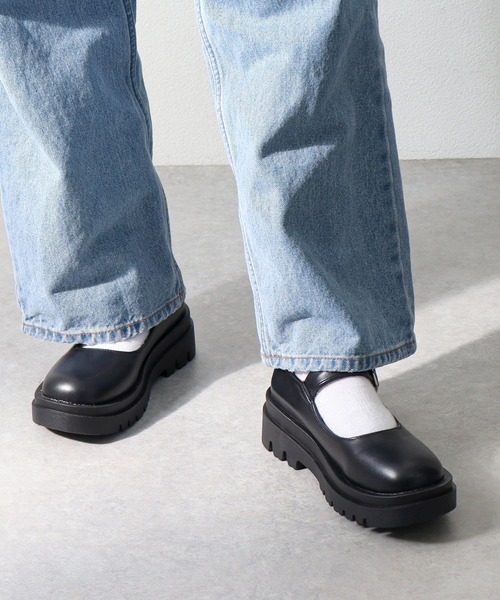 LibertyDoll（リバティードール）の「軽量厚底ソール　T字 ストラップシューズ（ドレスシューズ・レディース・ダークブラウン/ブラック系その他/ブラック/ブラック系2/アイボリー系1/ブラック系1/ダークブラウン系1/ダークブラウン系2/ブラック系4/ブラック系3・SS/LL/M/3L/S/L/XL/40/41/42/44/43）」の15枚目の写真