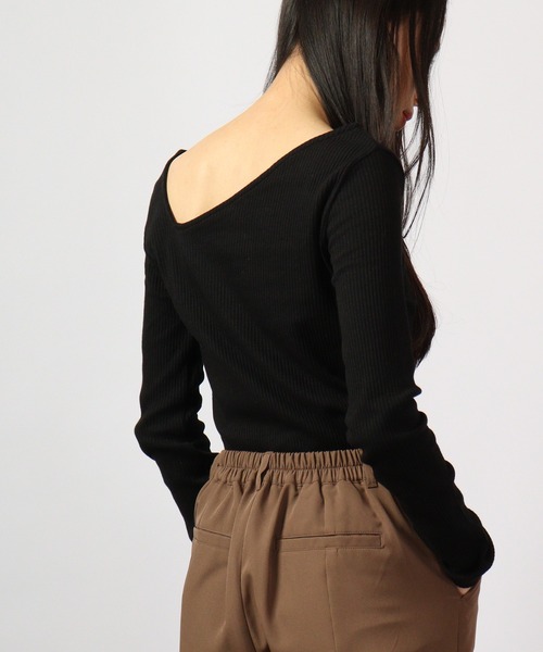 spiritoso(スピリトーゾ)の「spiritoso テレコ アシメネック トップス(無地) 長袖(Tシャツ/カットソー・レディース・ベージュ/パープル/オフホワイト/グリーン/バーガンディー/ブラック/サックスブルー/ブラウン・M)」の20枚目の写真
