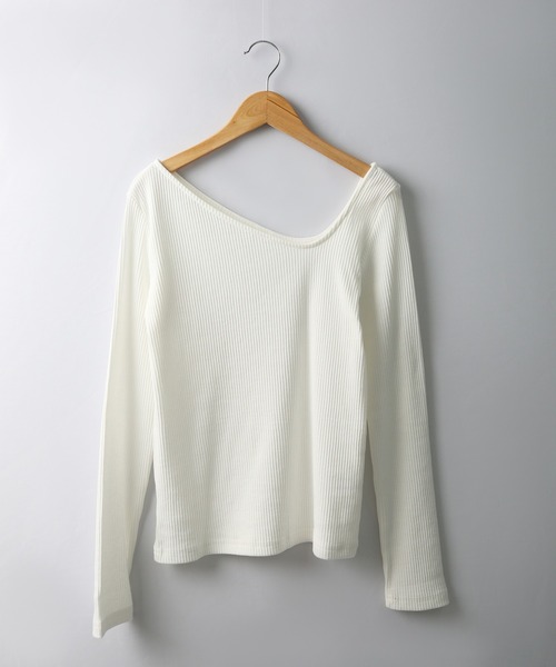spiritoso(スピリトーゾ)の「spiritoso テレコ アシメネック トップス(無地) 長袖(Tシャツ/カットソー・レディース・ベージュ/パープル/オフホワイト/グリーン/バーガンディー/ブラック/サックスブルー/ブラウン・M)」の9枚目の写真