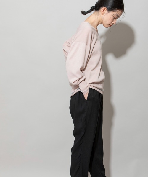 Munich（ミューニック）の「マーセライズコットンニットＶネックプルオーバー（ニット/セーター・レディース・ブラック/ブルー/ピンクベージュ・FREE）」の11枚目の写真