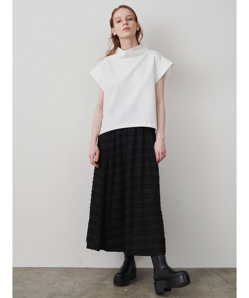 ELENDEEK(エレンディーク)の「オフネックカットソー(Tシャツ/カットソー・レディース・オフホワイト/ブラック/ブルー・FREE)」の16枚目の写真