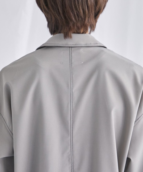 PUBLIC TOKYO（パブリックトウキョウ）の「ステッチコンビオーバーシャツ（シャツ/ブラウス・メンズ・ベージュ/サックスブルー/ダークグレー・1/2）」の9枚目の写真