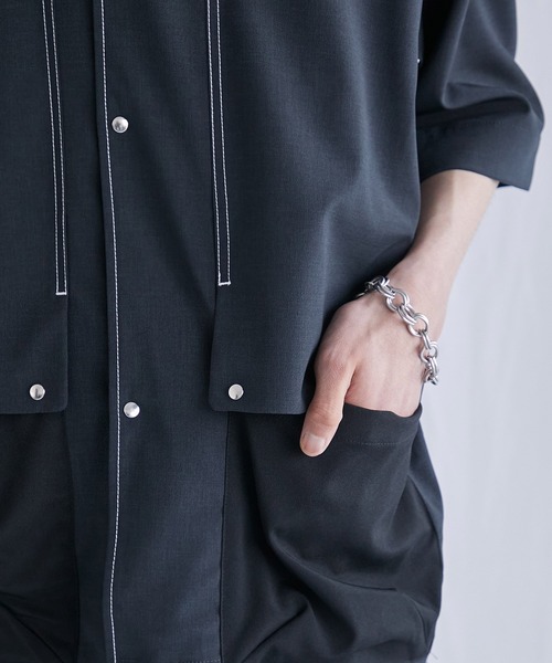 PUBLIC TOKYO（パブリックトウキョウ）の「ステッチコンビオーバーシャツ（シャツ/ブラウス・メンズ・ベージュ/サックスブルー/ダークグレー・1/2）」の20枚目の写真