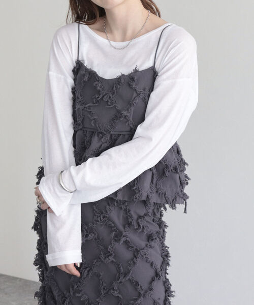 fredy emue(フレディエミュ)の「フリンジ2WAYビスチェ(シャツ/ブラウス・レディース・オフホワイト/チャコールグレー・38)」の2枚目の写真