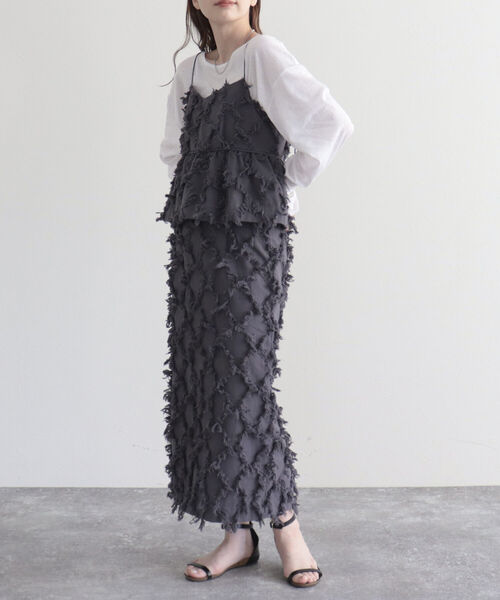 fredy emue(フレディエミュ)の「フリンジ2WAYビスチェ(シャツ/ブラウス・レディース・オフホワイト/チャコールグレー・38)」の20枚目の写真