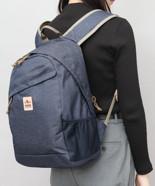 moz（モズ）の「撥水加工 ナイロン 大容量 サイドメッシュポケット付き バックパック アウトドアシリーズ（バックパック/リュック・レディース・ブラック/グレー/ブルー/グレイッシュベージュ・FREE）」の4枚目の写真