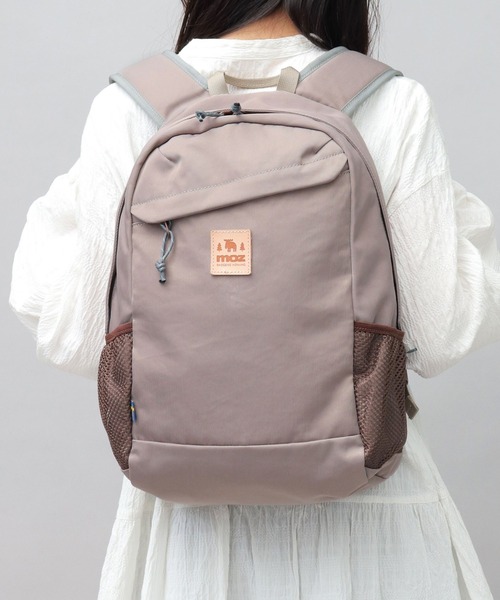 moz（モズ）の「撥水加工 ナイロン 大容量 サイドメッシュポケット付き バックパック アウトドアシリーズ（バックパック/リュック・レディース・ブラック/グレー/ブルー/グレイッシュベージュ・FREE）」の14枚目の写真