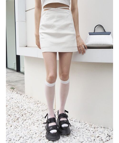 EVRIS（エヴリス）の「【インナーパンツ付き】ウエストデザインミニスカート（スカート・レディース・ブラック/ホワイト・FREE）」の3枚目の写真