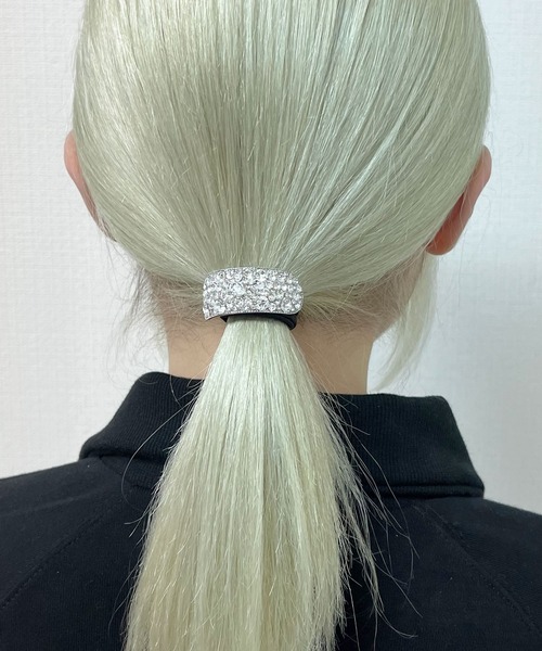 LINFA (リンファ)の「【Peony/ピオニー】/ワイドカーブヘアゴム(ヘアゴム・レディース・ブラック/ゴールド/シルバー/その他・FREE)」の1枚目の写真