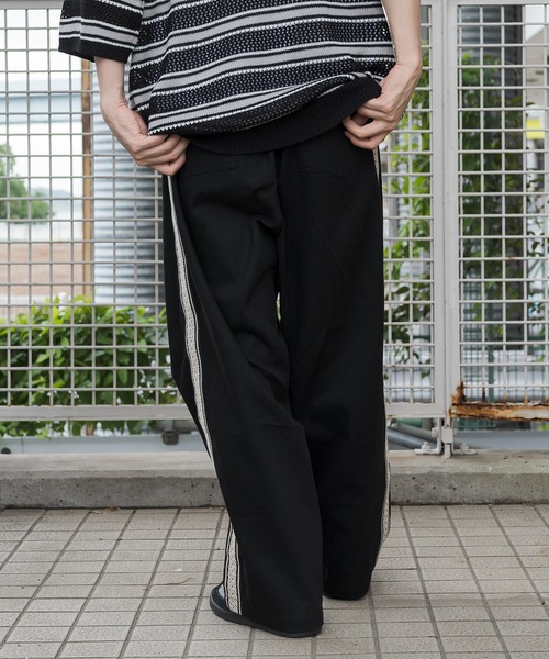 kutir（クティール）の「ワッペン付きトラックラインパンツ（その他パンツ・メンズ・カーキ/ブラック/ダークブラウン・MEDIUM/SMALL/LARGE）」の13枚目の写真