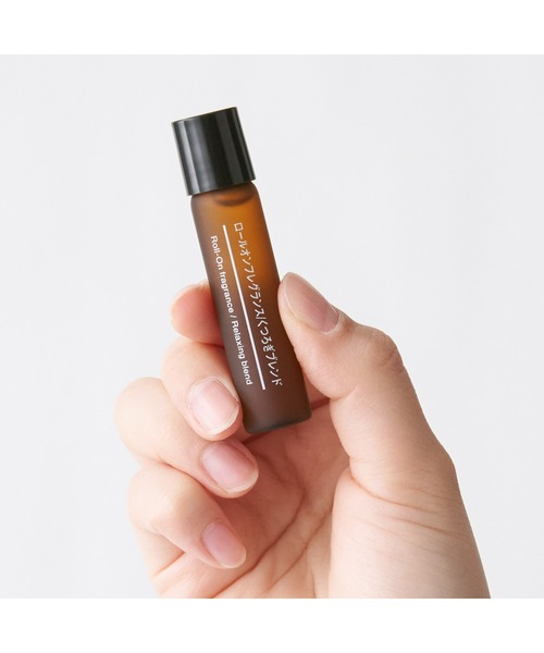 無印良品（ムジルシリョウヒン）の「ロールオンフレグランス　くつろぎブレンド　６ｍＬ（香水・レディース・その他・FREE）」の3枚目の写真