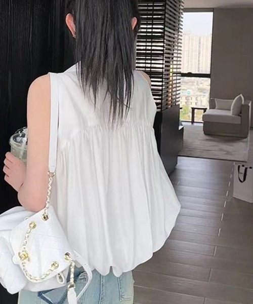 LYEON(リヨン)の「スリーブレスバルーンシャツ(シャツ/ブラウス・レディース・ブラック/ホワイト・FREE)」の6枚目の写真