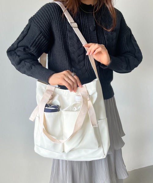 CLEA（クレア）の「アジャスター付き ミリタリースクエアショルダーバッグ（ショルダーバッグ・レディース・カーキ/アイボリー/ブラック・FREE）」の15枚目の写真