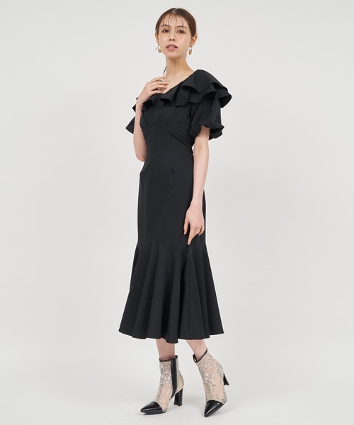 ROYAL PARTY(ロイヤルパーティー)の「ラッフルカラーバルーンスリーブマーメイドワンピース(ワンピース・レディース・ベージュ/カーキ/ブラック・FREE)」の5枚目の写真
