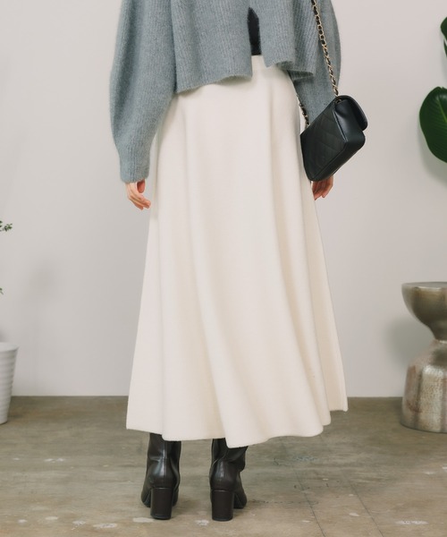 ADAWAS(アダワズ)の「ADAWAS/アダワス DOUBLE-FACED KNIT FLARED SKIRT ニットスカート(スカート・レディース・オートミール/オフホワイト/ブラック・FREE)」の13枚目の写真