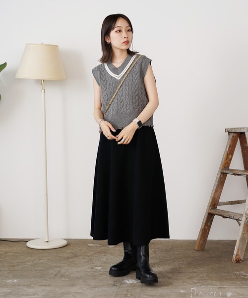 ADAWAS(アダワズ)の「ADAWAS/アダワス DOUBLE-FACED KNIT FLARED SKIRT ニットスカート(スカート・レディース・オートミール/オフホワイト/ブラック・FREE)」の18枚目の写真