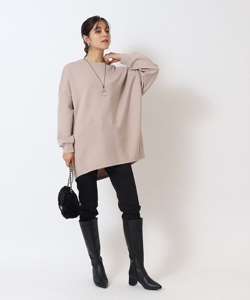 SHOO・LA・RUE(シューラルー)の「◆【体型カバー】なめらかタッチ ダンボール ドルマン切り替えトップス(Tシャツ/カットソー・レディース・ブラック/ベージュ/チャコールグレー/ピンク系/グリーン系・00)」の6枚目の写真