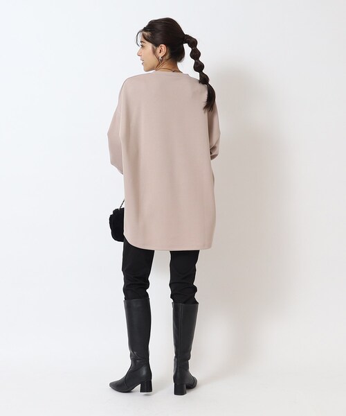 SHOO・LA・RUE(シューラルー)の「◆【体型カバー】なめらかタッチ ダンボール ドルマン切り替えトップス(Tシャツ/カットソー・レディース・ブラック/ベージュ/チャコールグレー/ピンク系/グリーン系・00)」の8枚目の写真
