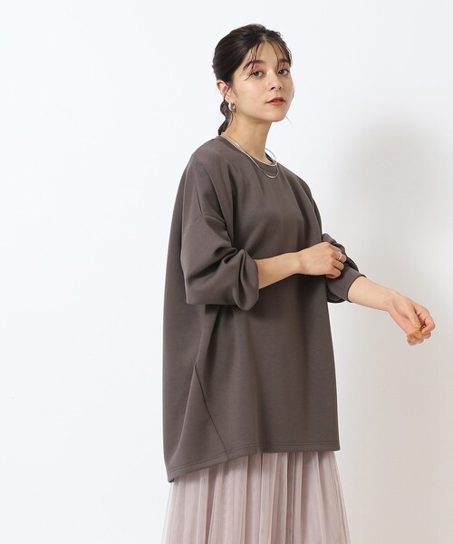 SHOO・LA・RUE(シューラルー)の「◆【体型カバー】なめらかタッチ ダンボール ドルマン切り替えトップス(Tシャツ/カットソー・レディース・ブラック/ベージュ/チャコールグレー/ピンク系/グリーン系・00)」の17枚目の写真