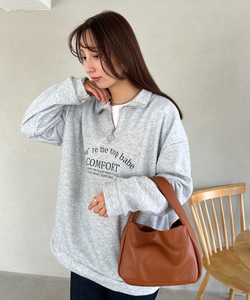 un+frame(アンフレーム)の「college logo half zip sweat/カレッジロゴハーフジップスウェットプルオーバー/ユニセックス(スウェット・レディース・グレー/ネイビー/オートミール・FREE)」の11枚目の写真