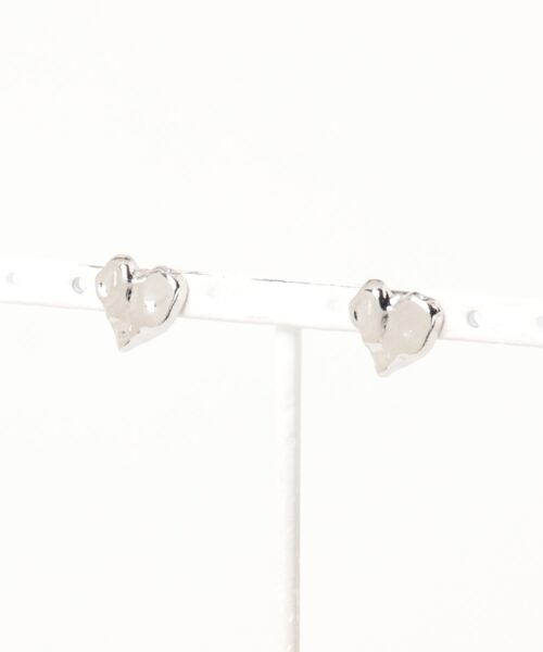 misto accessories（ミストアクセサリーズ）の「Heart pierces（ピアス（両耳用）・レディース・ゴールド/シルバー・FREE）」の5枚目の写真