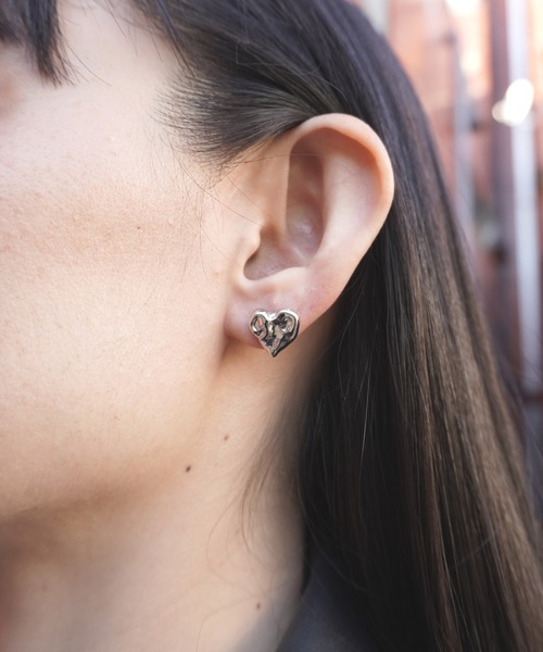 misto accessories（ミストアクセサリーズ）の「Heart pierces（ピアス（両耳用）・レディース・ゴールド/シルバー・FREE）」の6枚目の写真