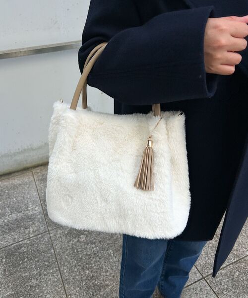 grove(グローブ)の「◆【リサイクル】エコファータックタッセル2WAYトート(トートバッグ・レディース・アイボリー/ダークグレー/ブラウン系その他/ライトベージュ・00)」の9枚目の写真