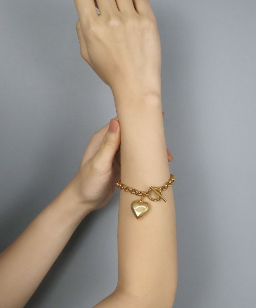 CEMONEMO（セモネモ）の「【金属アレルギー対応】 ハート マンテル ブレスレット / サージカルステンレス 316L（ブレスレット・レディース・ゴールド/シルバー・FREE）」の5枚目の写真