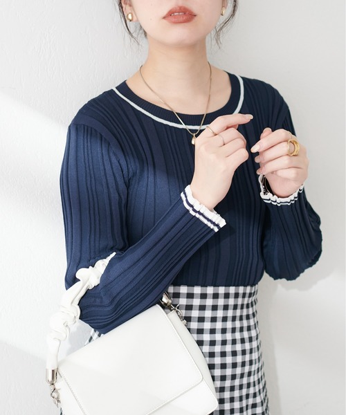 natural couture(ナチュラルクチュール)の「WEB限定 / ランダムリブ配色きれいめニット(ニット/セーター・レディース・アイボリー/ラベンダー/ネイビー/オレンジ/グレイッシュベージュ・FREE)」の4枚目の写真
