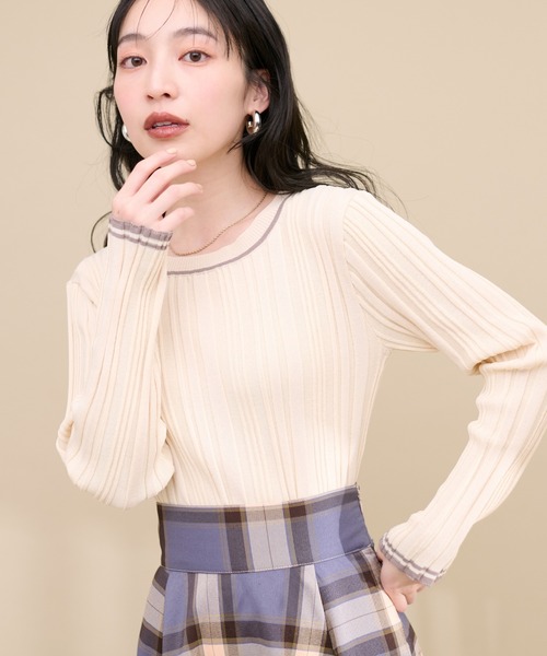 natural couture(ナチュラルクチュール)の「WEB限定 / ランダムリブ配色きれいめニット(ニット/セーター・レディース・アイボリー/ラベンダー/ネイビー/オレンジ/グレイッシュベージュ・FREE)」の14枚目の写真