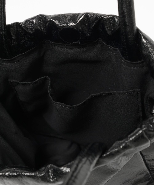 LOWRYS FARM（ローリーズファーム）の「２ＷＡＹメタリックキンチャク  996845（ハンドバッグ・レディース・ブラック/シルバー/グリーン・FREE）」の19枚目の写真