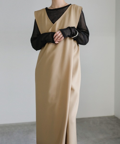 select MOCA（セレクトモカ）の「Vネック2WAYジャンスカ（ジャンパースカート・レディース・ブラック/アイボリー/ベージュ・LARGE/MEDIUM）」の22枚目の写真