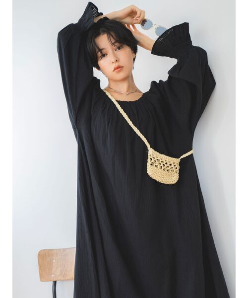 Ungrid（アングリッド）の「オフショルギャザーボリュームワンピース（ワンピース・レディース・オレンジ/ブラック・FREE）」の11枚目の写真