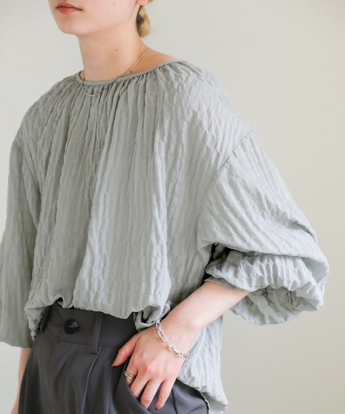 select MOCA(セレクトモカ)の「【ZOZO限定】ワッシャーボリュームスリーブブラウス(シャツ/ブラウス・レディース・ライトベージュ/ブルーグレー/ブラック・FREE)」の3枚目の写真